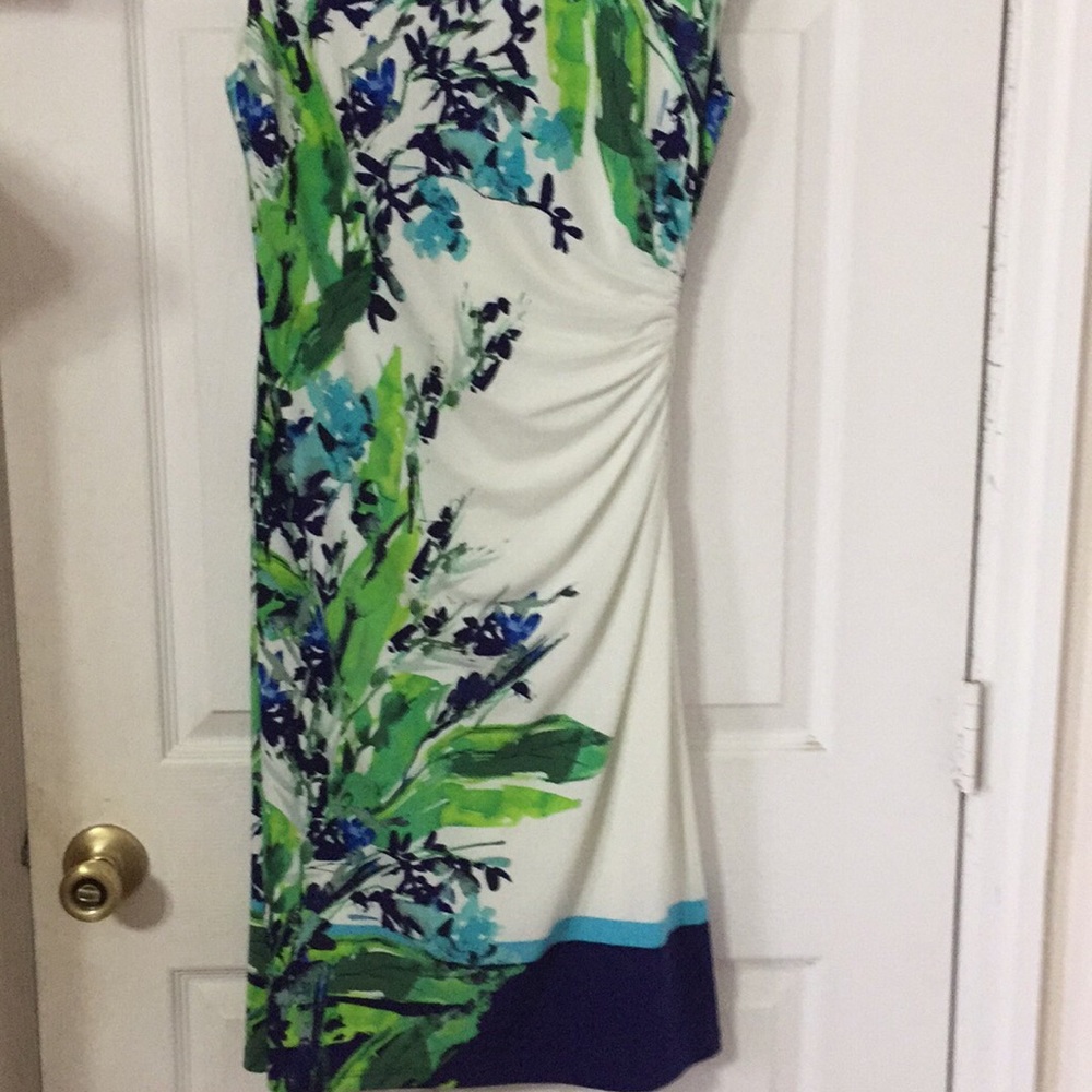 Ralph Lauren gorgeous dress size 8 stretchy